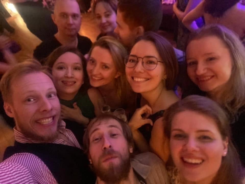 Друзья вместе на милонге