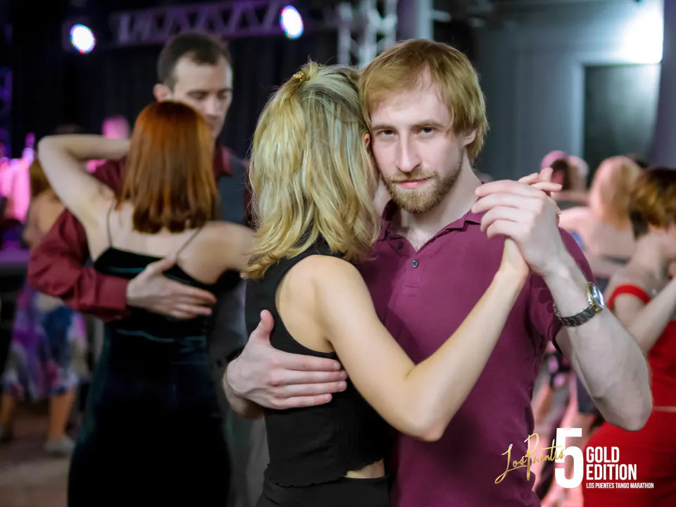 Алексей Смагин танцует на милонге в Москве
